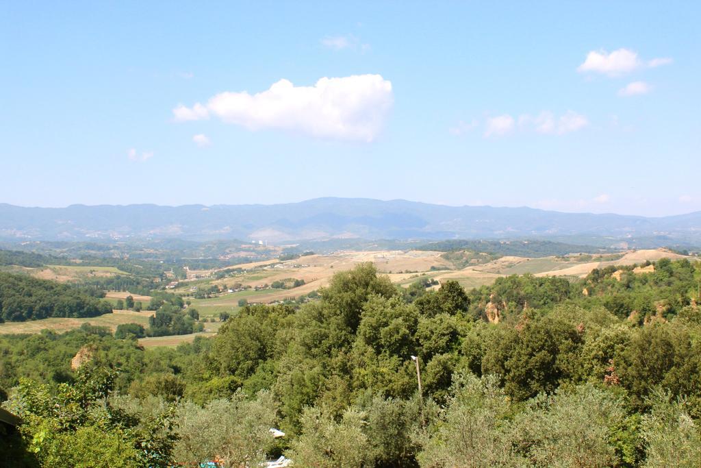 Agriturismo Antico Borgo Poggitazzi ローロ・チュッフェンナ エクステリア 写真